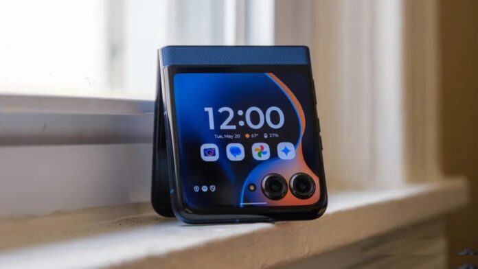 Điện thoại Motorola Razr 2025 (Ảnh: Internet)