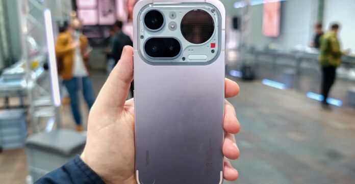 Điện thoại Nothing Phone 4a Pro (Ảnh: Internet)