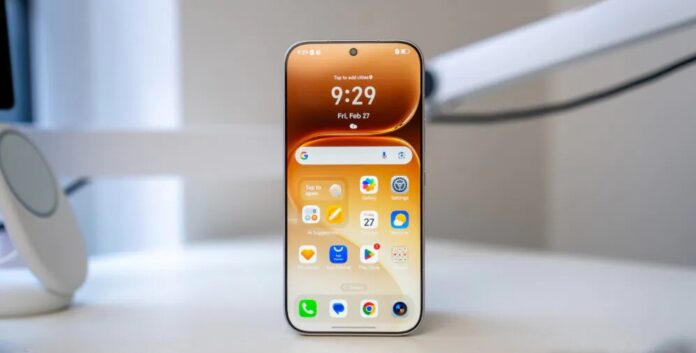 Màn hình chính của điện thoại HONOR 600 (Ảnh: Internet)