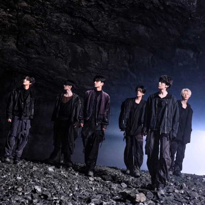 ENHYPEN đã được tái cấu trúc thành nhóm 6 thành viên sau khi Heeseung rời đội hình