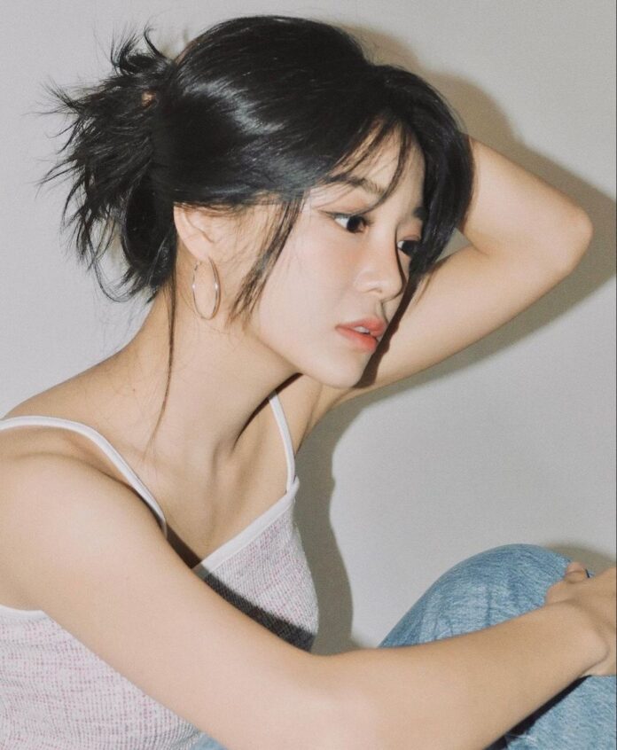 Không chỉ thành công với vai trò idol, Kim Se-jeong