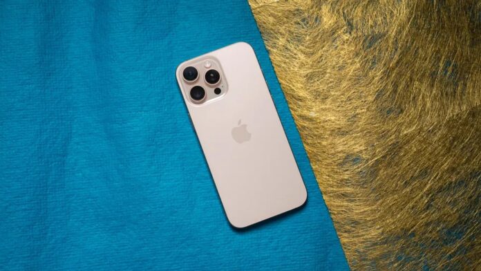 iPhone 16 Pro vượt trội về camera, iPhone 17 mạnh hơn về hiệu năng và độ bền lâu dài (Ảnh: Internet)