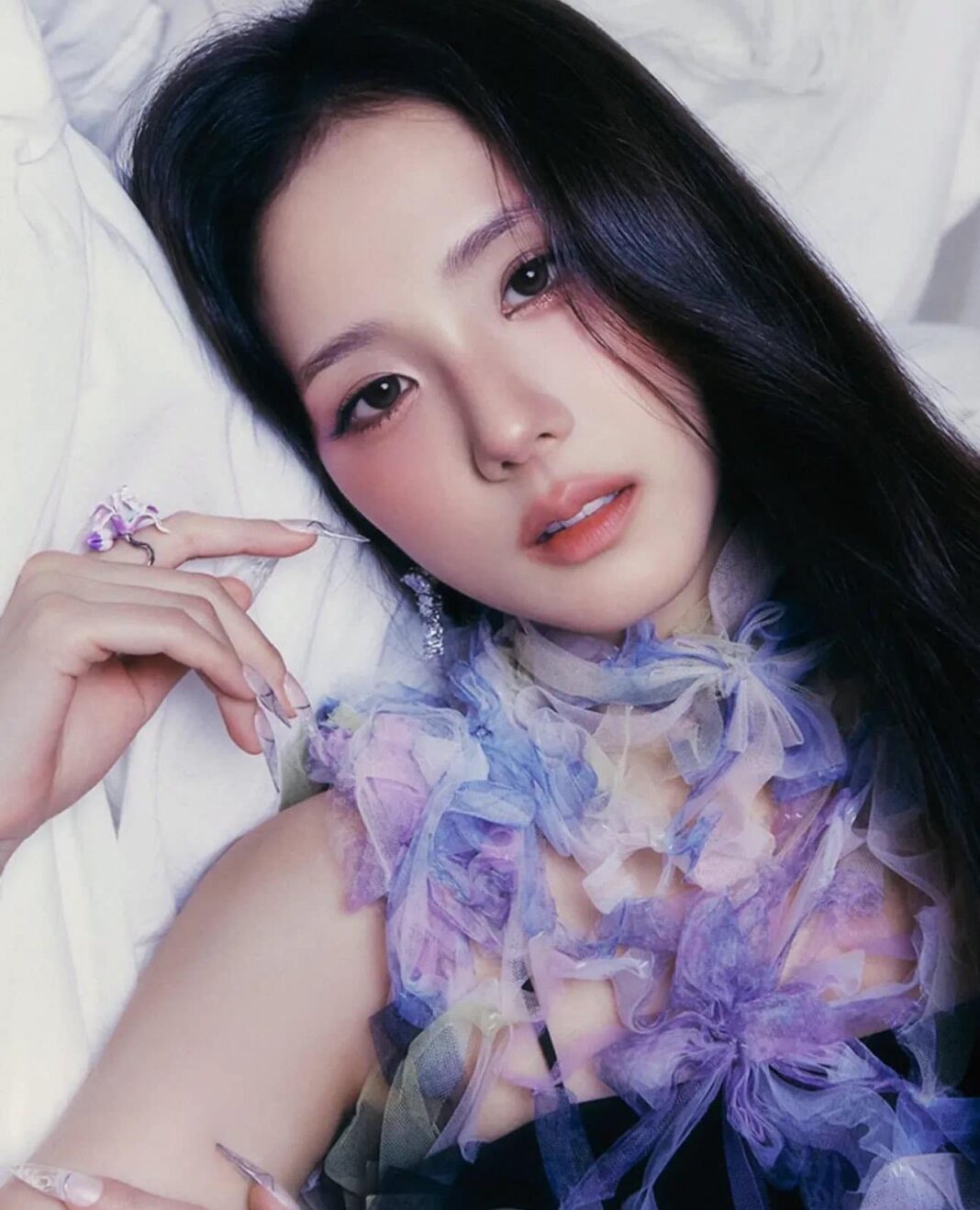 Công ty cũng nhấn mạnh tách bạch hoàn toàn giữa sự nghiệp của nghệ sĩ và những vấn đề cá nhân bên ngoài