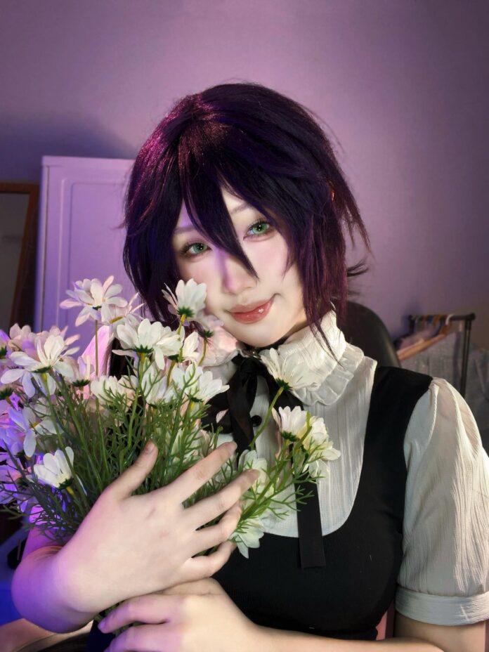 Julia Ha cosplay nhân vật Reze. Ảnh: internet