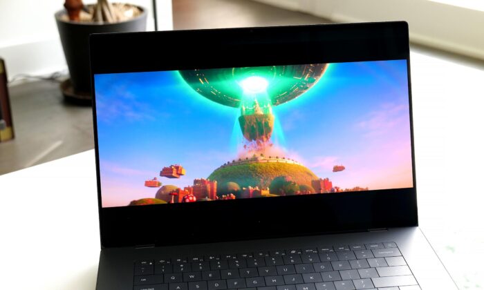 Màn hình OLED 3.2K tùy chọn của laptop XPS 16 (Ảnh: Internet)