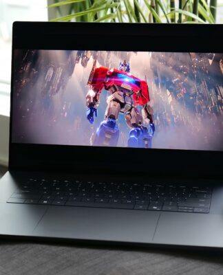 Laptop Dell XPS 16 (Ảnh: Internet)