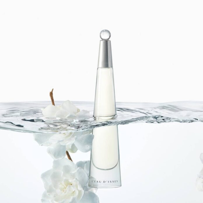 Gợi ý 10 chai nước hoa đáng thử mà các tín đồ mùi hương không nên bỏ qua Bvlgari Eau Parfumée au Thé Vert Eau de Toilette Chanel Coco Mademoiselle Eau de Parfum Dior J adore Eau de Parfum Ellis Brooklyn Super Amber Eau de Parfum Giorgio Armani My Way Eau de Parfum Infiniment Coty Paris Entre Genres Eau de Parfum Issey Miyake L Eau d Issey Eau de Parfum Le Labo Santal 33 Eau De Parfum nước hoa nước hoa đáng thử Phlur Missing Person Eau de Parfum Yves Saint Laurent Black Opium Eau de Parfum