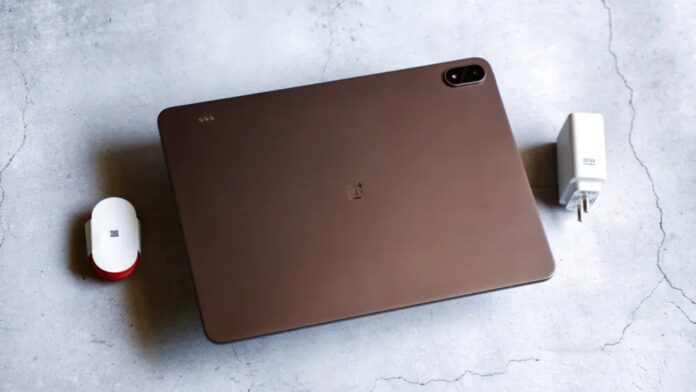 Bộ sản phẩm máy tính bảng OnePlus Pad 4 (Ảnh: Internet) Bộ sản phẩm máy tính bảng OnePlus Pad 4 (Ảnh: Internet)