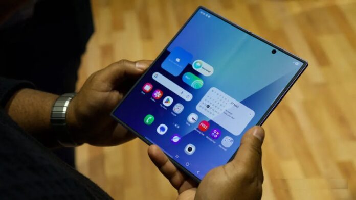Điện thoại màn hình gập Galaxy Z Fold 7 của Samsung (Ảnh: Internet)