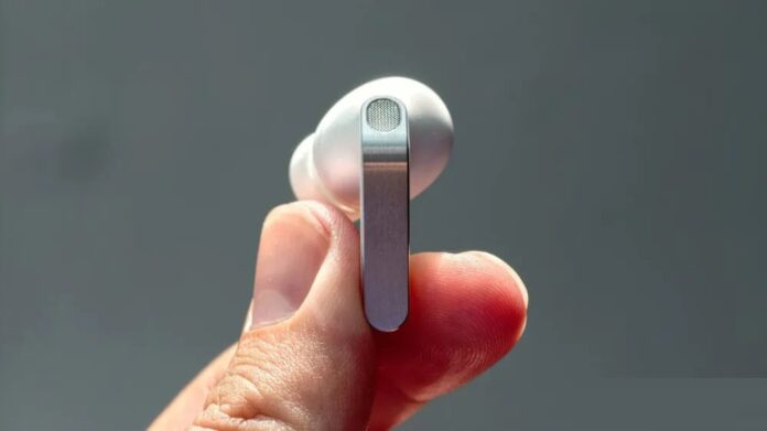 Tai nghe Galaxy Buds 4 Pro của Samsung (Ảnh: Internet)