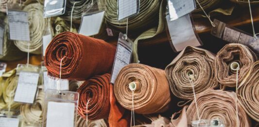 Hiện nay, có nhiều lựa chọn vải bền vững phù hợp với nhu cầu sử dụng hàng ngày