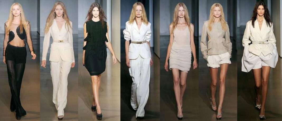 Một tủ quần áo tối giản hiệu quả luôn bắt đầu từ những món đồ cơ bản, dễ phối và không lỗi thời Một tủ quần áo tối giản hiệu quả luôn bắt đầu từ những món đồ cơ bản, dễ phối và không lỗi thời