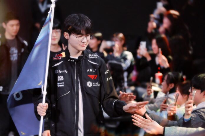 Faker là vận động viên eSport đầu tiên được in tem lưu niệm (Ảnh: Internet)