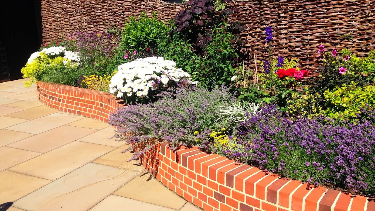 Viền vườn bằng gạch xây