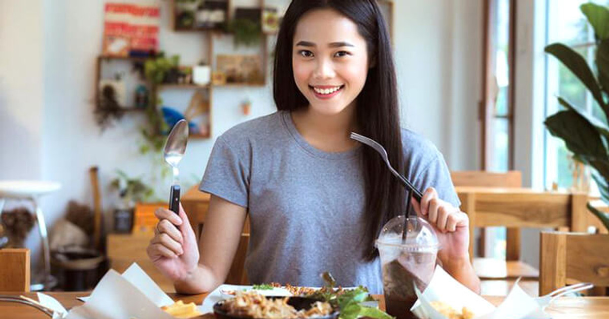 Tập thói quen ăn tối sớm hơn