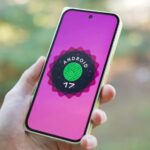 Logo Android 17 trên điện thoại Pixel 10 Pro Fold (Ảnh: Internet)