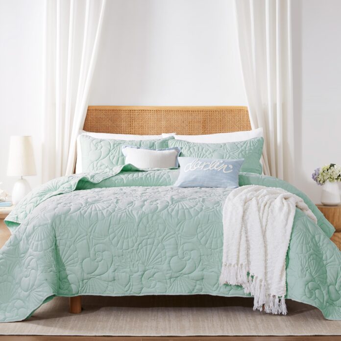 Xanh bọt biển và màu ngọc trai