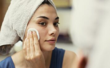 Buổi tối thường là thời điểm lý tưởng hơn để tẩy tế bào chết
