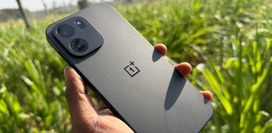 Điện thoại OnePlus Nord CE 6 ra mắt với pin siêu lớn và thiết kế bền chắc Điện thoại OnePlus Nord CE 6 (Ảnh: Internet)