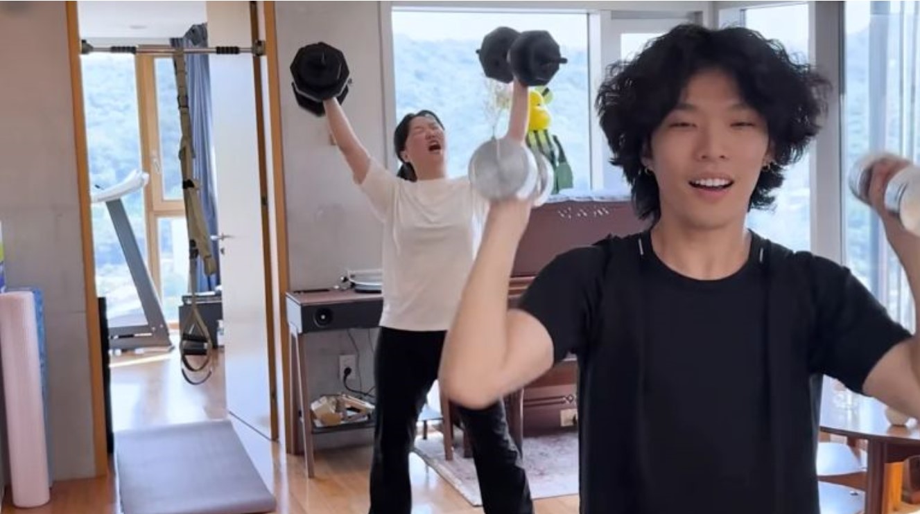 Lee Su-hyun đã trải qua quá trình giảm cân khắc nghiệt với sự giám sát nghiêm ngặt từ anh trai (Ảnh: Internet)