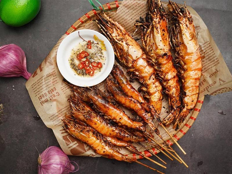 Ăn tôm thường xuyên với lượng vừa phải có thể giúp cải thiện sức khỏe tim mạch