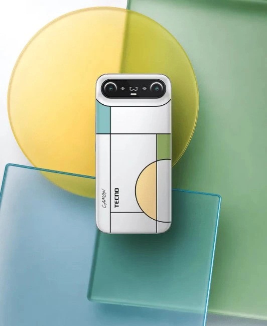 Điện thoại Tecno Camon Slim (Ảnh: Internet)