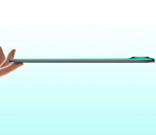 Điện thoại Tecno Camon Slim màu xanh lá cây (Ảnh: Internet)