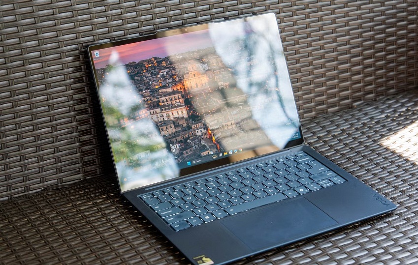 Laptop Lenovo Yoga Slim 7x Gen 11 (Ảnh: Internet)
