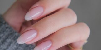 Móng Pháp vô hình là phiên bản được tinh giản từ kiểu móng Pháp truyền thống