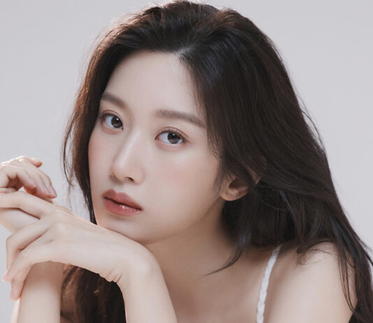Moon Ga-young gia nhập Fantagio, “về chung nhà” với Cha Eun-woo và Kim Seon-ho Moon Ga-young