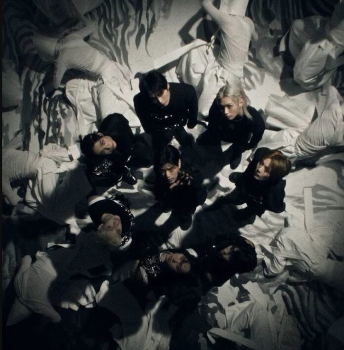 Stray Kids sắp trở lại với album "“THIS & THAT” (Ảnh: Internet)