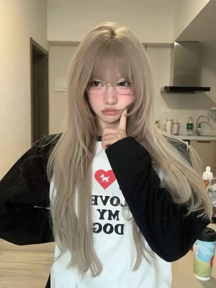 Màu vàng cát ánh khói