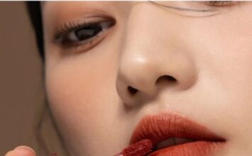 Sử dụng son tint làm lớp nền