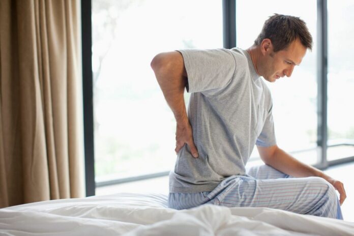 Đau vùng chậu hoặc đau lưng dưới kéo dài