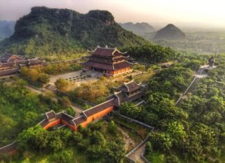 Top 10 ngôi chùa nổi tiếng ở Việt Nam