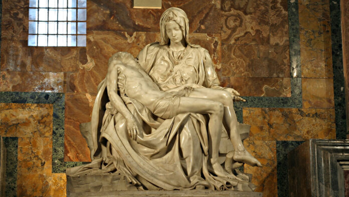 Tượng Pieta. Nguồn: Internet Tượng Pieta. Nguồn: Internet