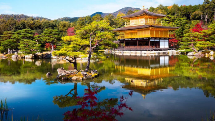 Đền Kinkaku-ji (Chùa Vàng). Nguồn: Internet Đền Kinkaku-ji (Chùa Vàng). Nguồn: Internet